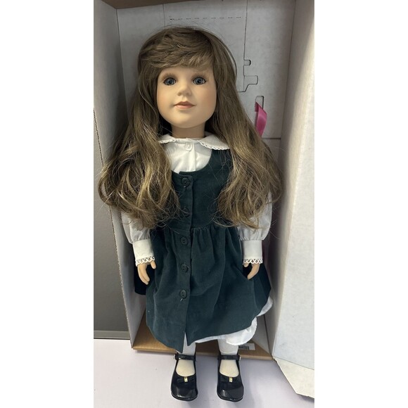 Vtg. My Twinn Doll Poseable 1997 Light Brown Beautiful Hair lovely Blue Eyes EUC